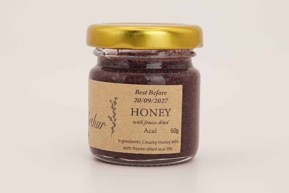 Honey wedding favour jar showing weight, contents and best before